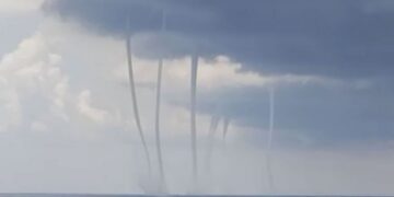 Nguyên nhân xuất hiện vòi rồng? Cách xử lý khi gặp vòi rồng