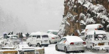 Bão tuyết hình thành như thế nào? Yếu tố tạo ra bão tuyết