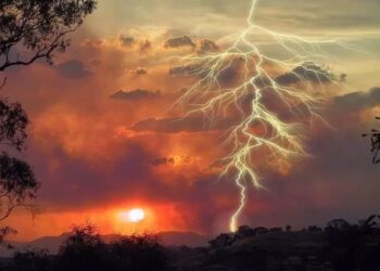 Hiện tượng sấm sét vĩnh cửu - Thiên nhiên kỳ thú trên thế giới