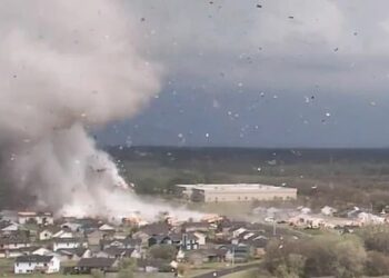 Cách phòng tránh hiện tượng lốc xoáy